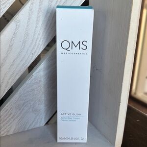 QMS Active Glow Tinted Day Cream 50 ml